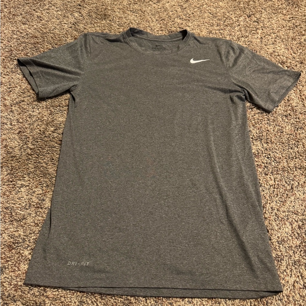 Nike Men's Charcoal Short Sleeve Dri fit Tee